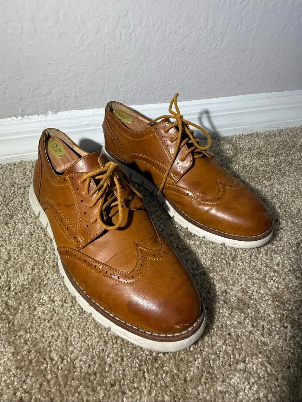 MEN’S NINE WEST GARNET WINGTIP OXFORDS COGNAC BROWN